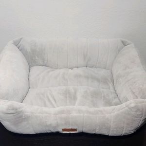 Mac Molly Dog Bed Free Shipping Available